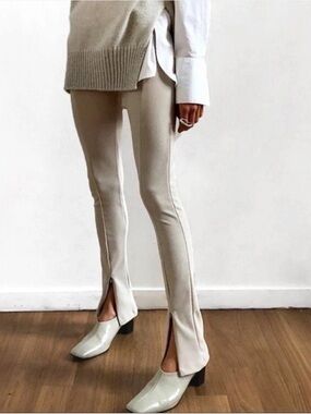 The Frankie Shop Reya Flare Leggings - L